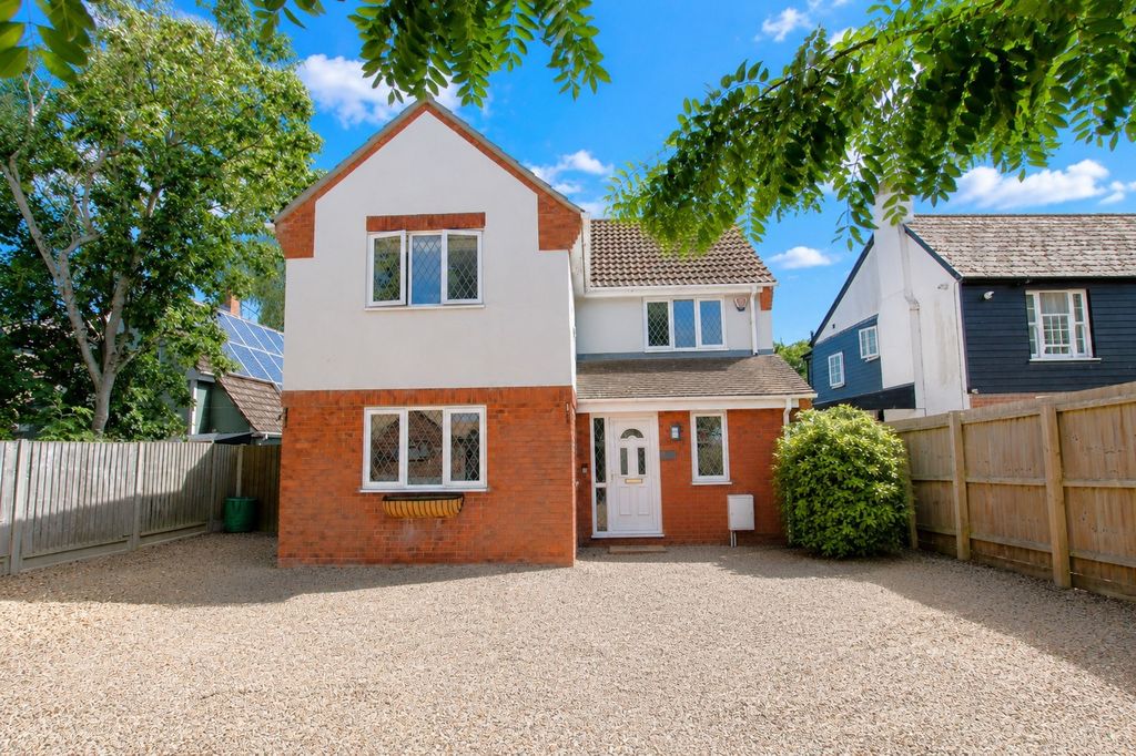 Property photo 1 of 36 Clacton Road, St Osyth