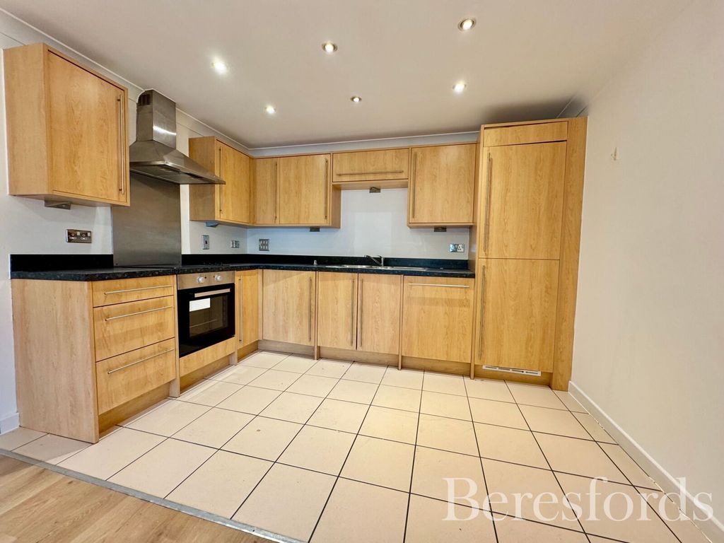 Property photo 3 of 9 Picture No. 12