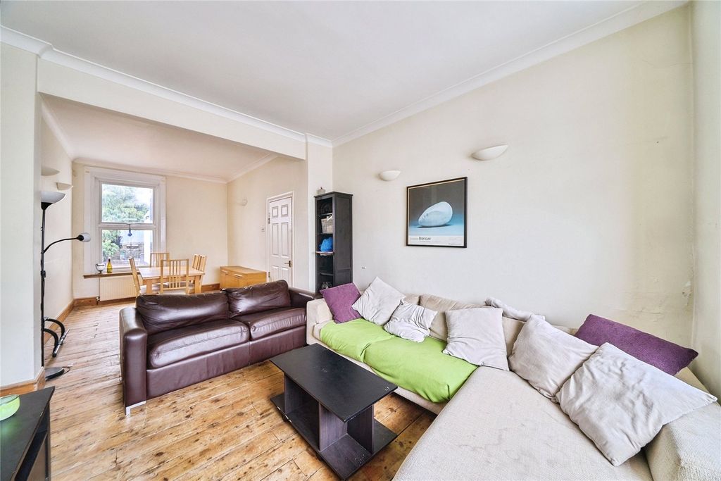 Property photo 2 of 21 Picture No. 01