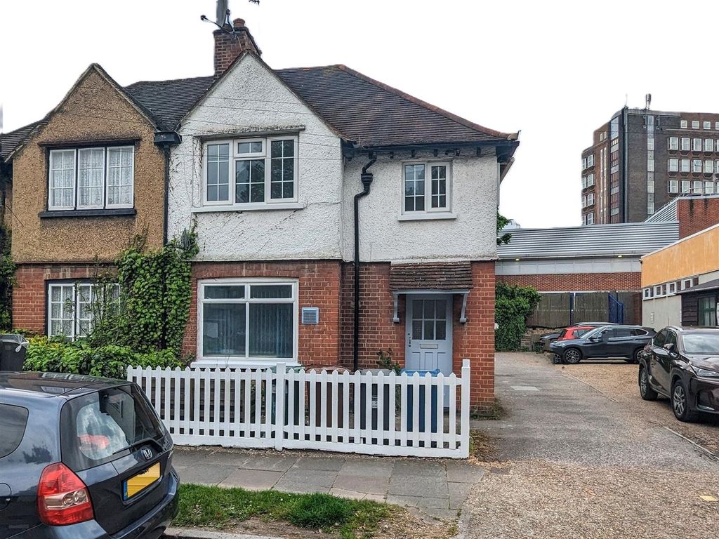 Property photo 1 of 6 Davidson Frost-Wellings, Dfw, Glebe Road, Stanmore
