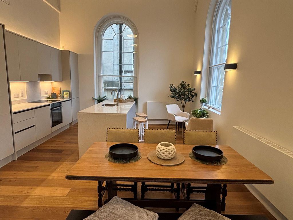 Property photo 3 of 12 Image