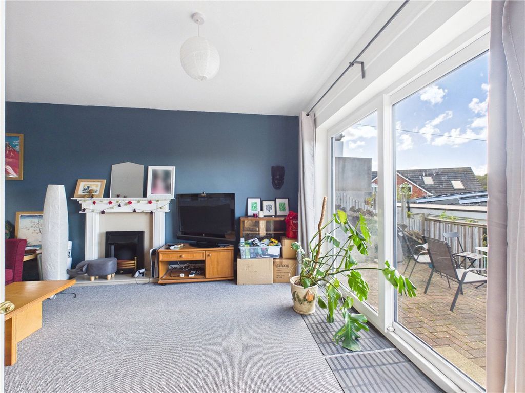 Property photo 2 of 22 Picture No. 04