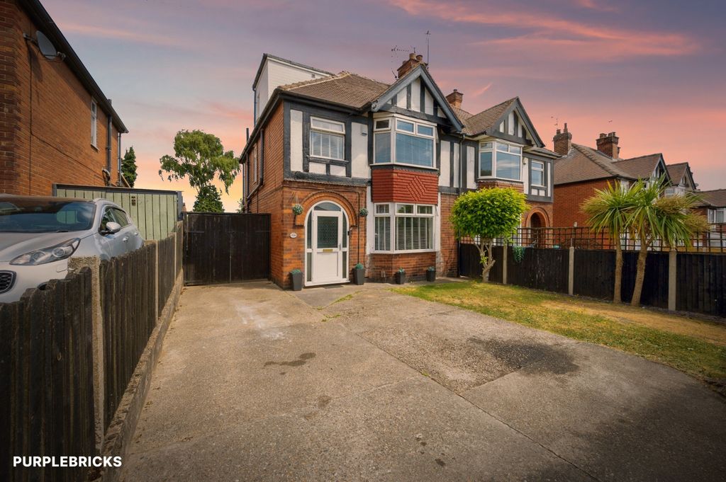Property photo 1 of 30