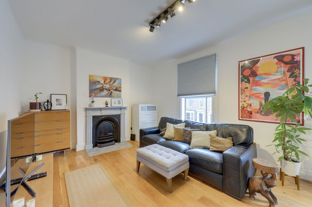 Property photo 3 of 9