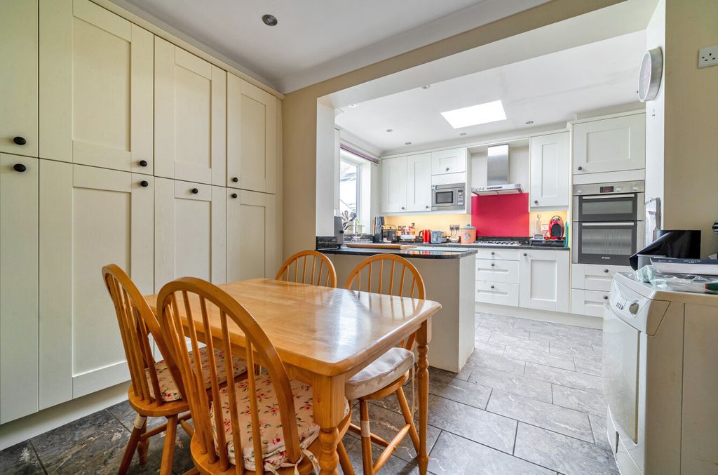 Property photo 3 of 21 3 - 1478390-11-6A3192...