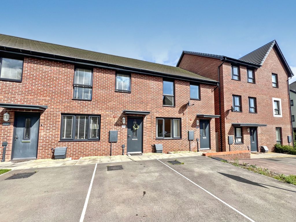 Property photo 1 of 23 Ideal For First Time Or Investment Buyers 15 Mabey Drive, Brunel Quarter, Chepstow, Monmouthshire, Np16 5Wb