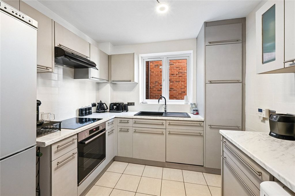 Property photo 2 of 12 Picture No. 05