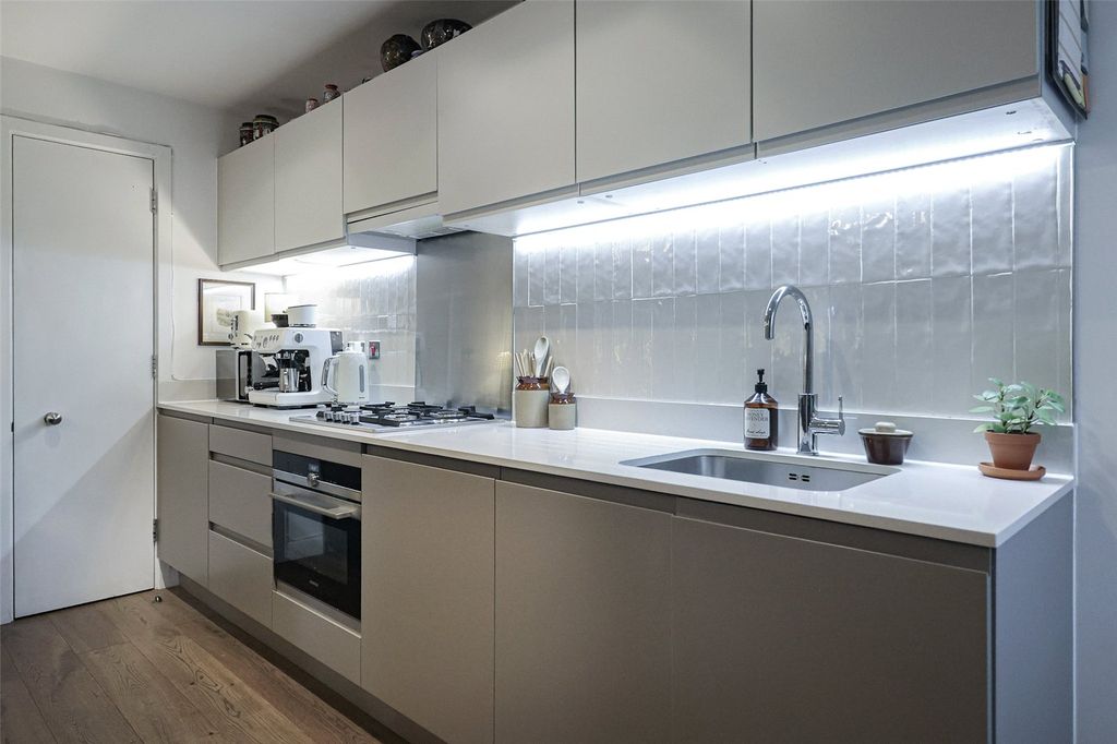 Property photo 3 of 24 Picture No. 26