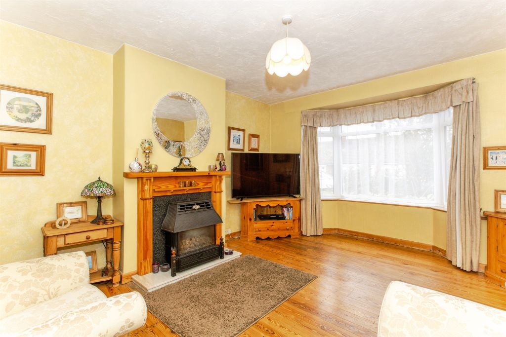 Property photo 2 of 18