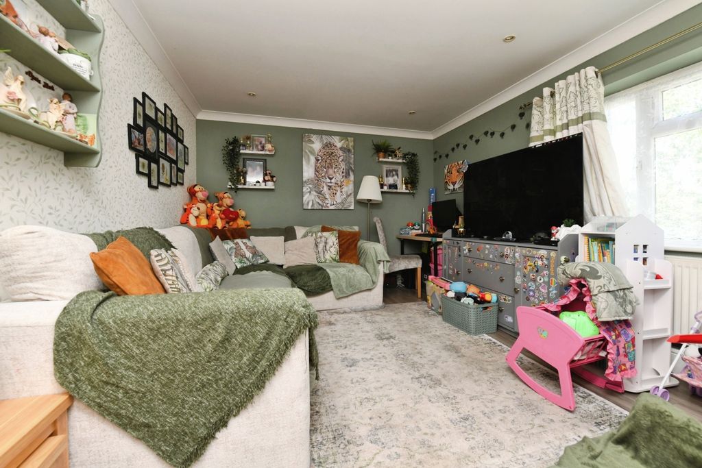 Property photo 3 of 7 Pbox-Img.Jpg