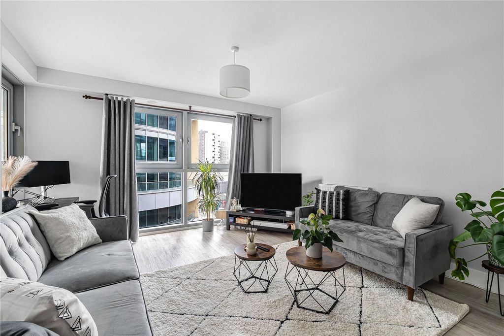 Property photo 2 of 18 Picture No. 39