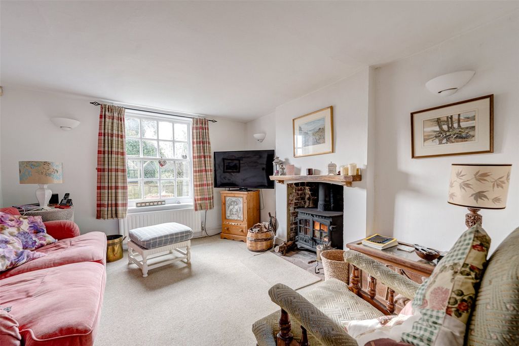Property photo 2 of 37 Picture No. 26