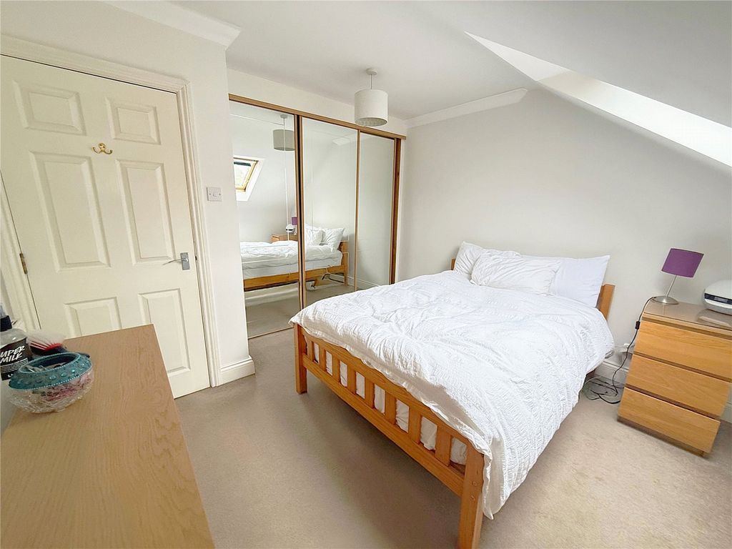 Property photo 3 of 7 Picture No. 19