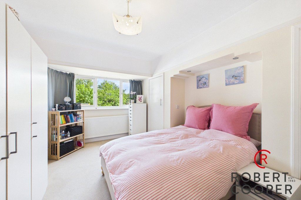 Property photo 3 of 17 Picture No. 11