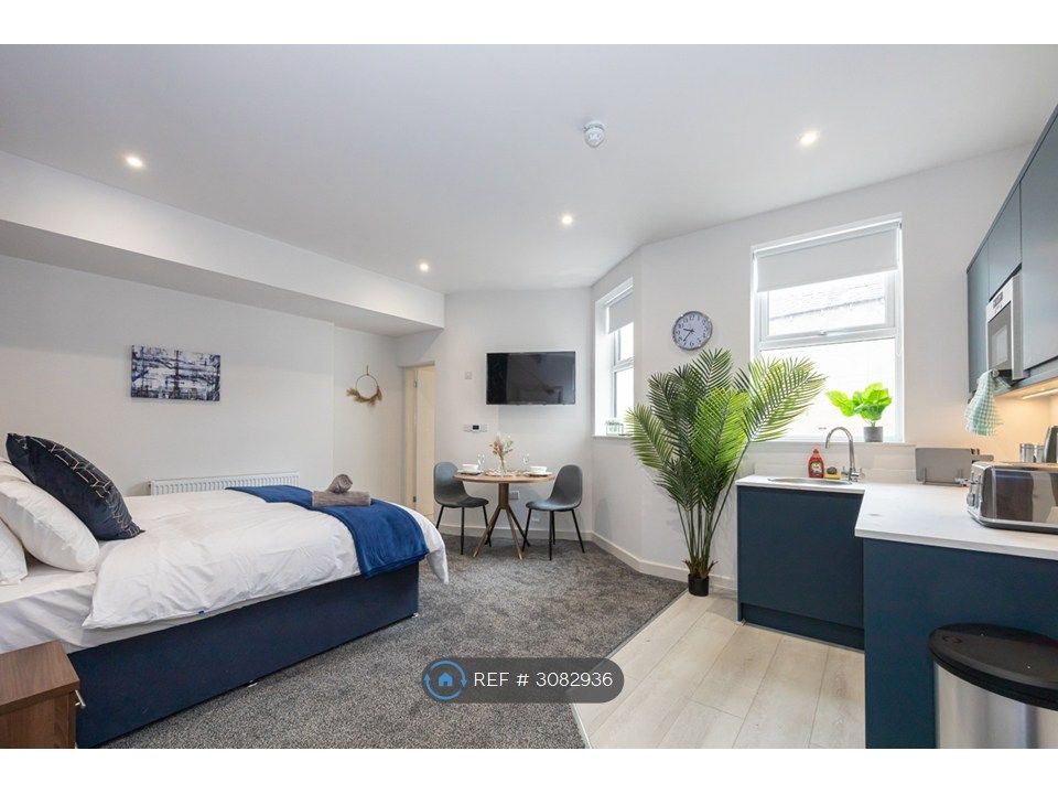 Property photo 1 of 35