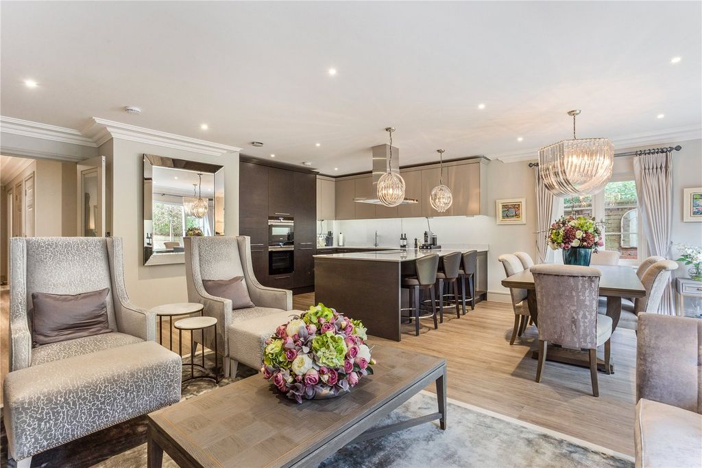 Property photo 2 of 16 Dining/Drawing Room