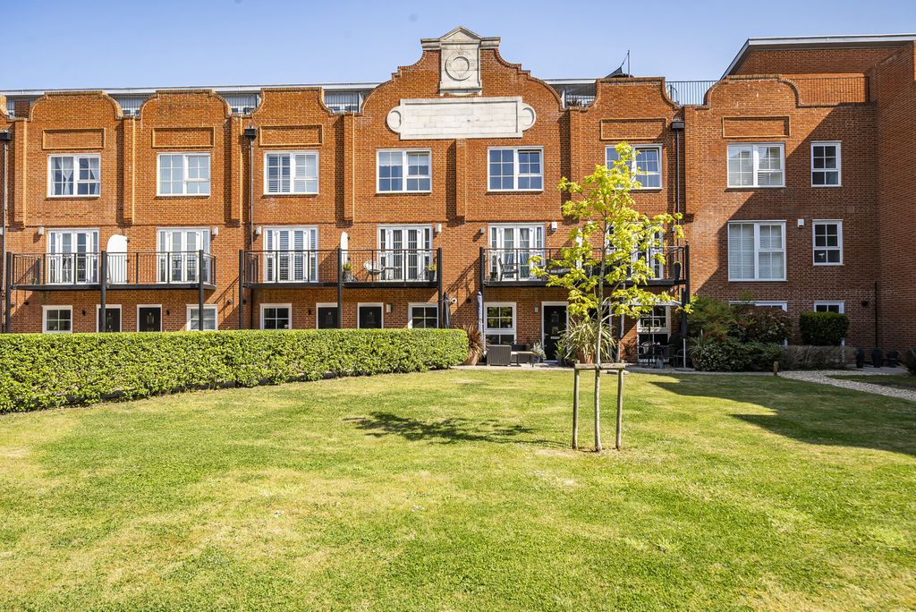 Property photo 1 of 22 1-681Dd34542B39-1...