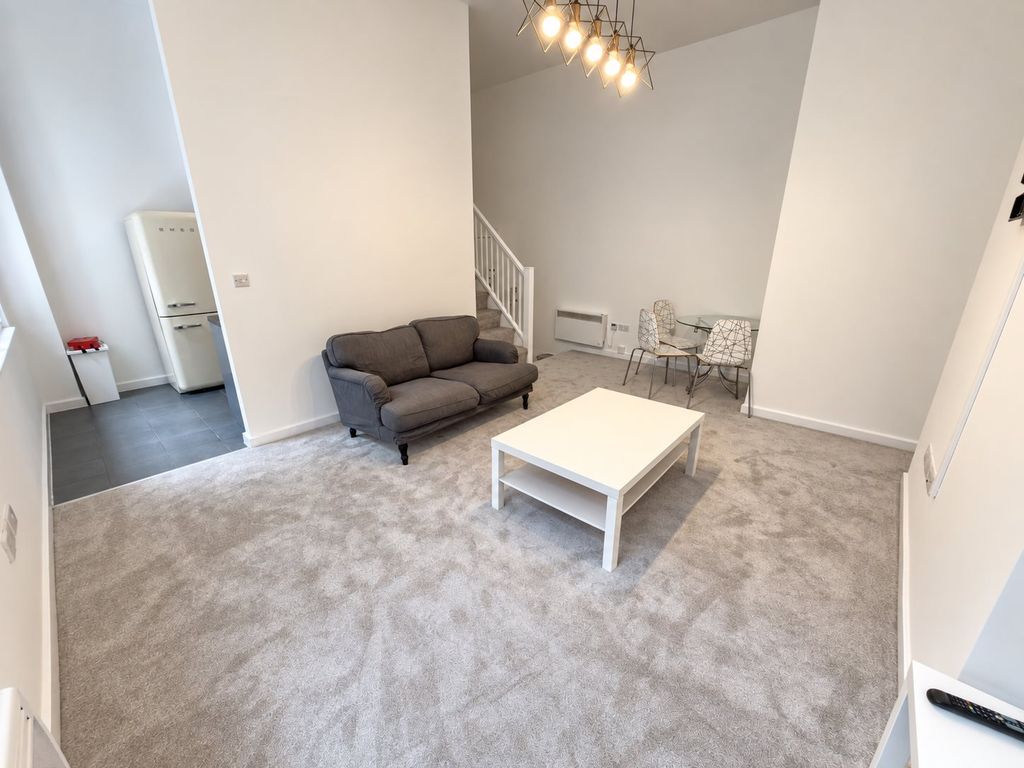 Property photo 3 of 11 24 The Albany - Living Room 2