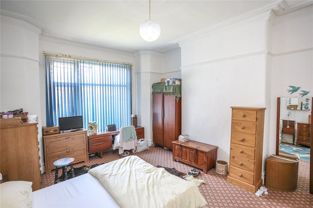 Property photo 3 of 22 Picture No. 04