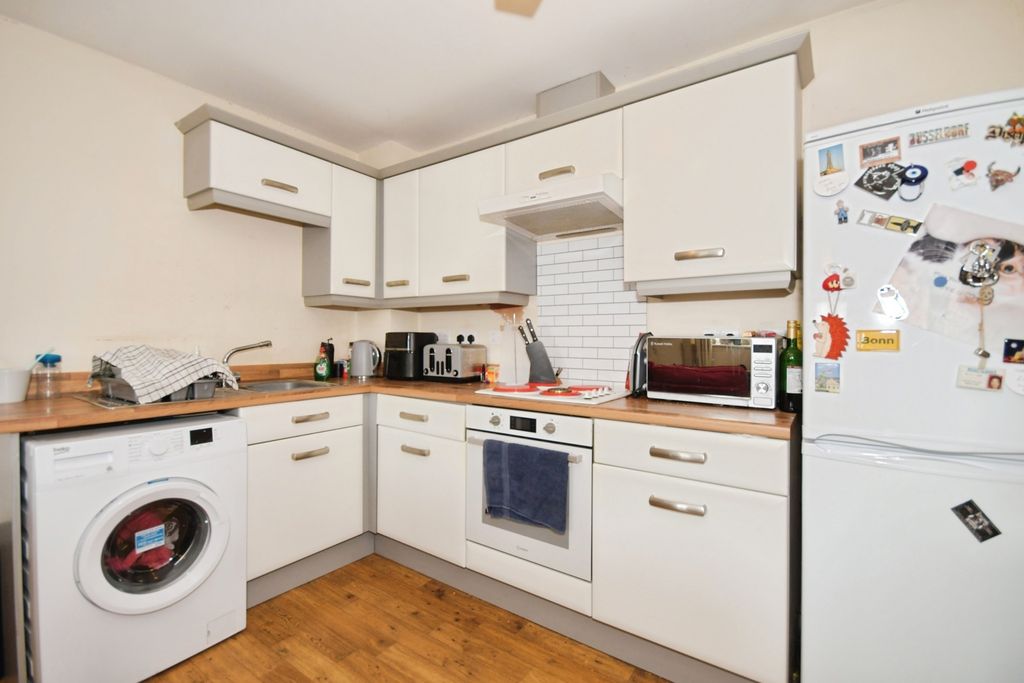 Property photo 2 of 10 Pbox-Img.Jpg