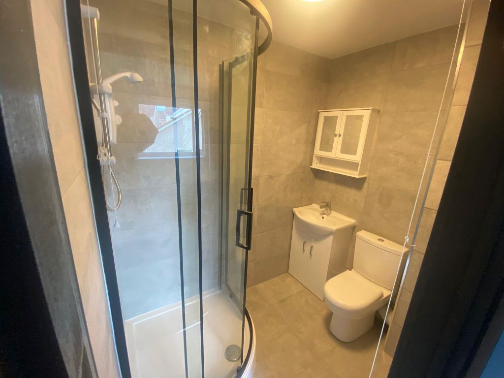 Property photo 3 of 4 Bathroom