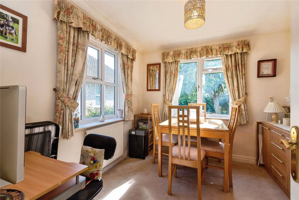 Additional image 8 of 2 bed flat for saleMeadow Close, Colchester CO7