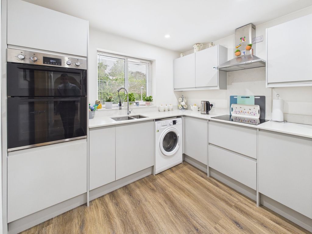 Property photo 3 of 11 Picture No. 02