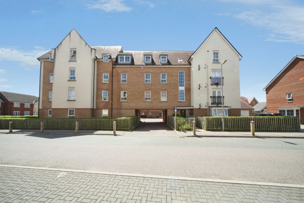Property photo 1 of 10