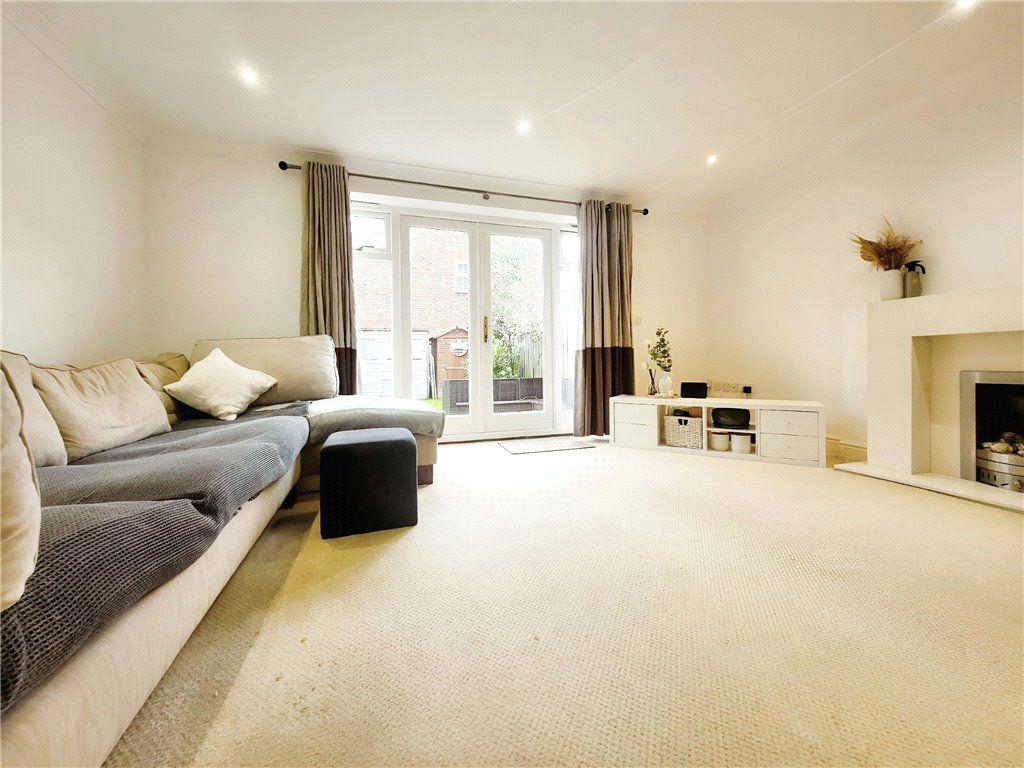 Property photo 2 of 11 Reception Room