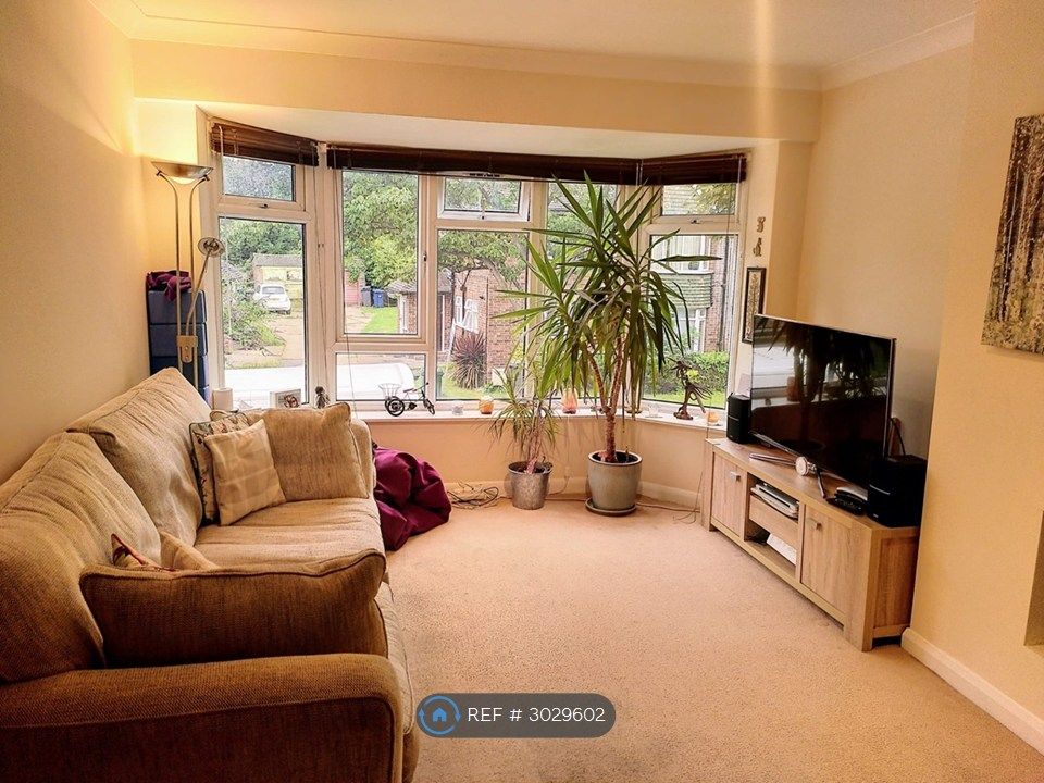 Property photo 1 of 15 Living Room