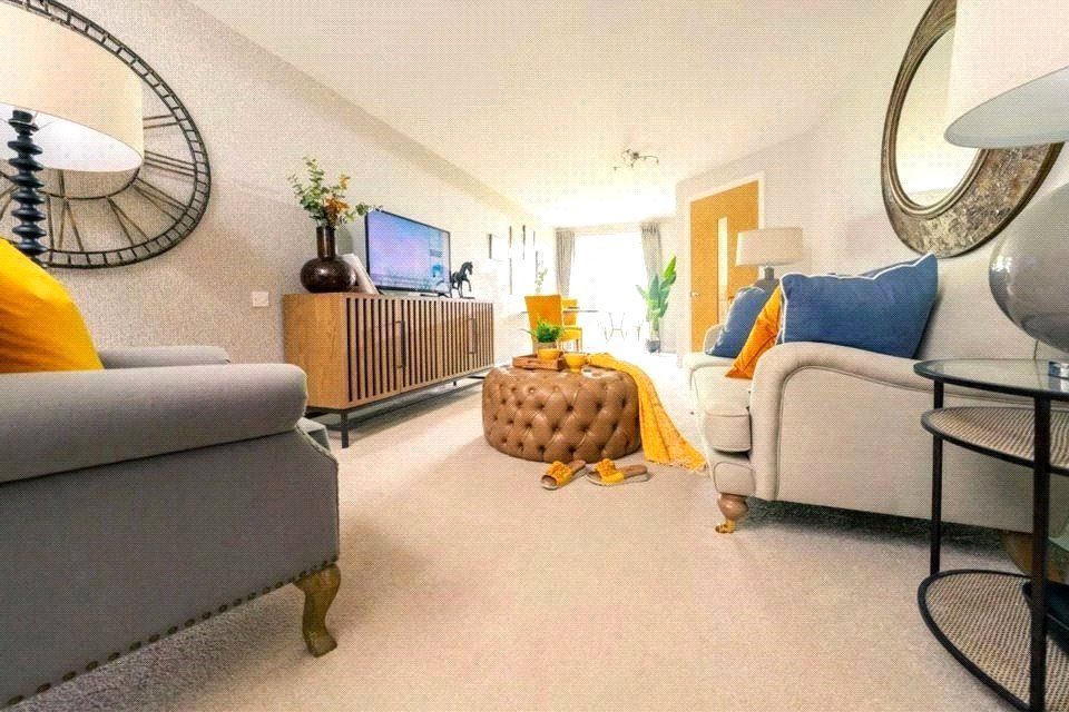 Property photo 2 of 18 Living Room