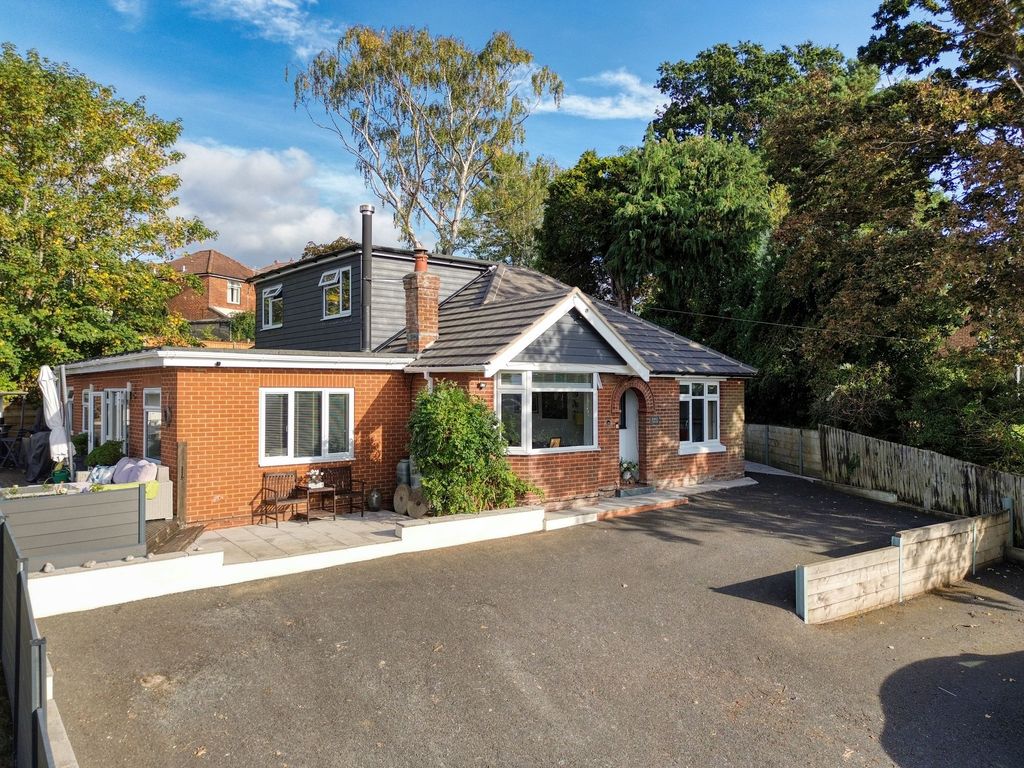 Property photo 2 of 24