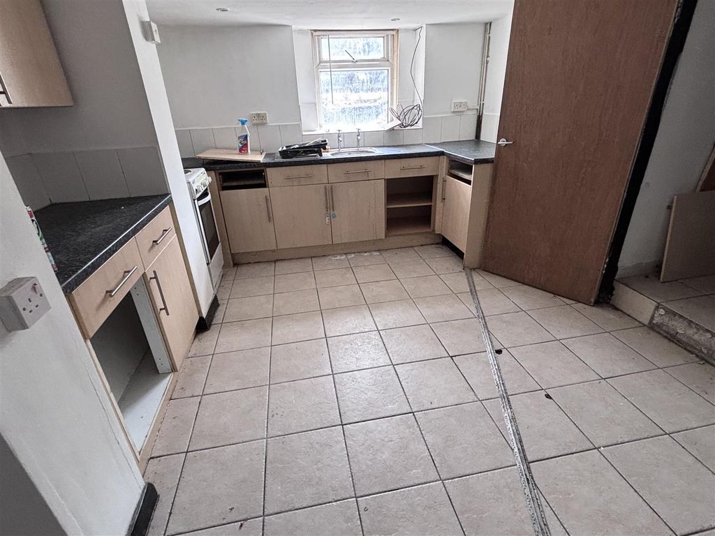 Property photo 3 of 7 Img_0256.Jpg
