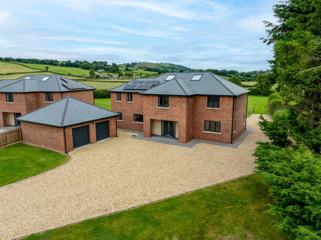 Property photo 1 of 35 Picture No. 58