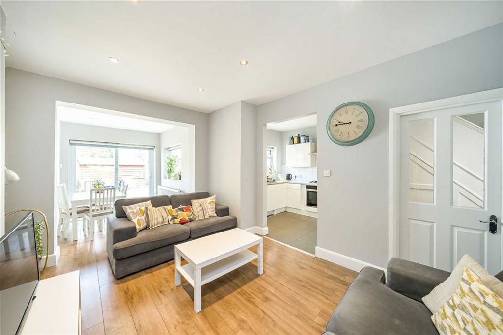 Property photo 2 of 7