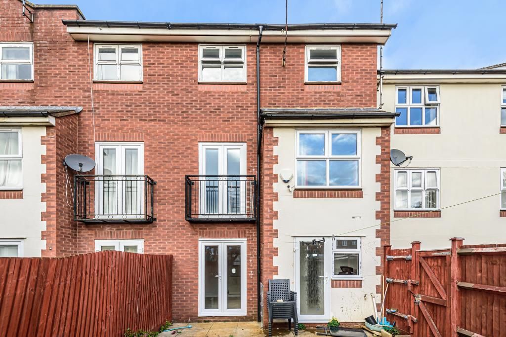 Property photo 3 of 12 Garden View