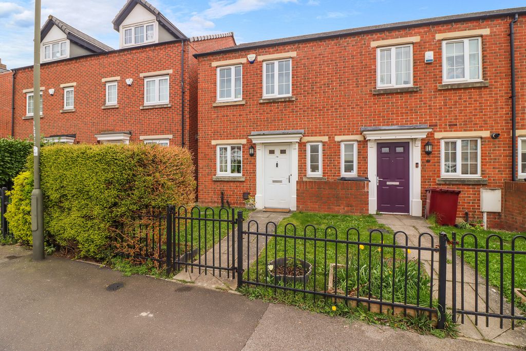 Property photo 1 of 16