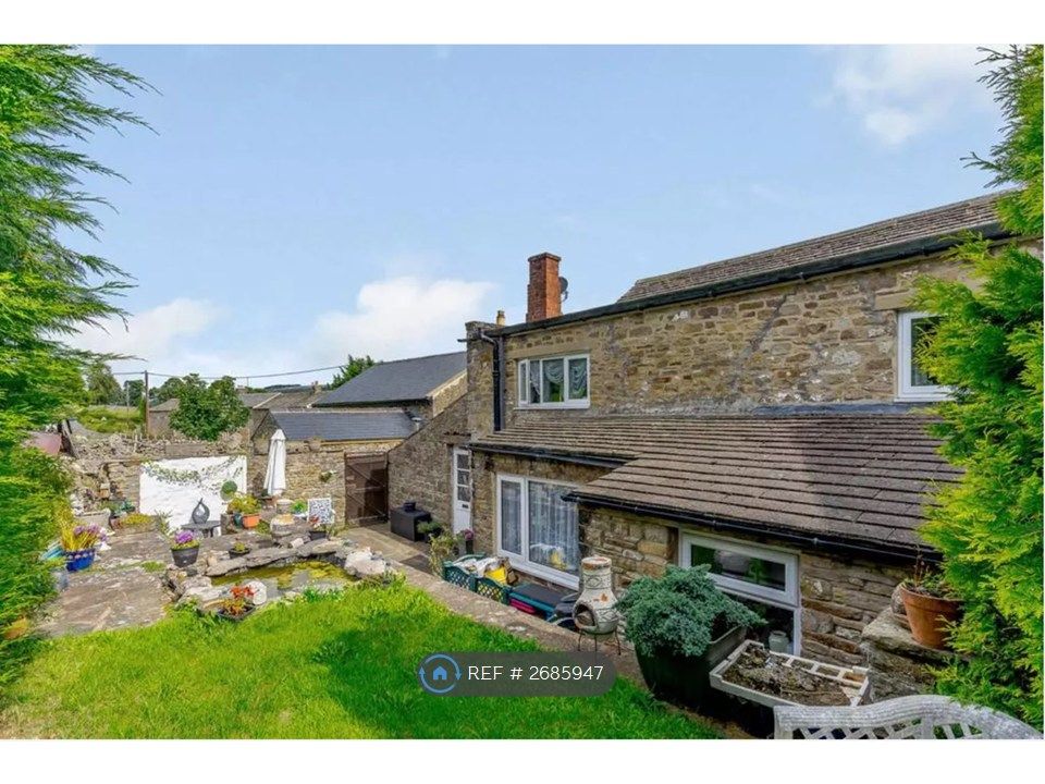 Property photo 2 of 24