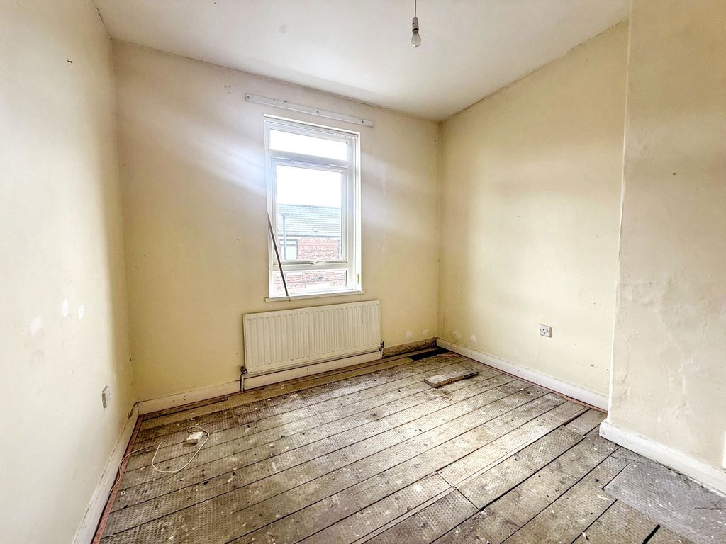 Property photo 2 of 6