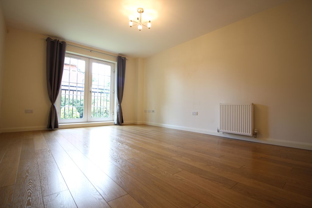 Property photo 3 of 8 Picture 3