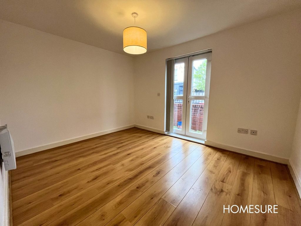 Property photo 3 of 5 Bedroom 1