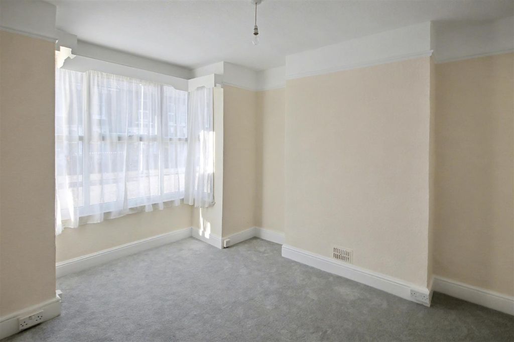 Property photo 2 of 10 Img_1700.Jpg