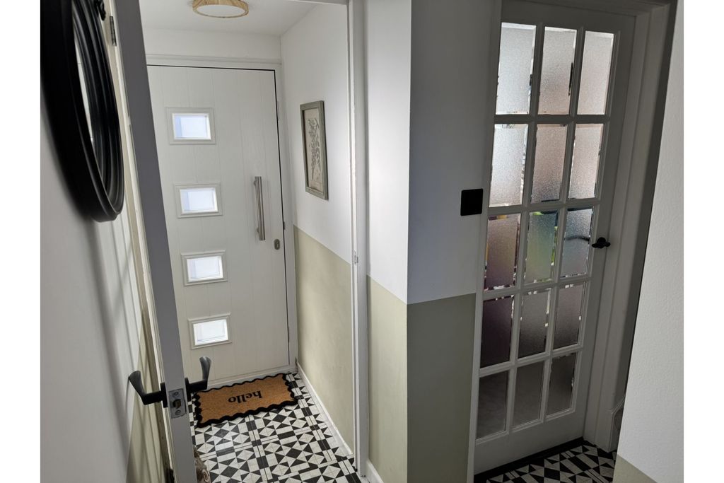 Property photo 2 of 22