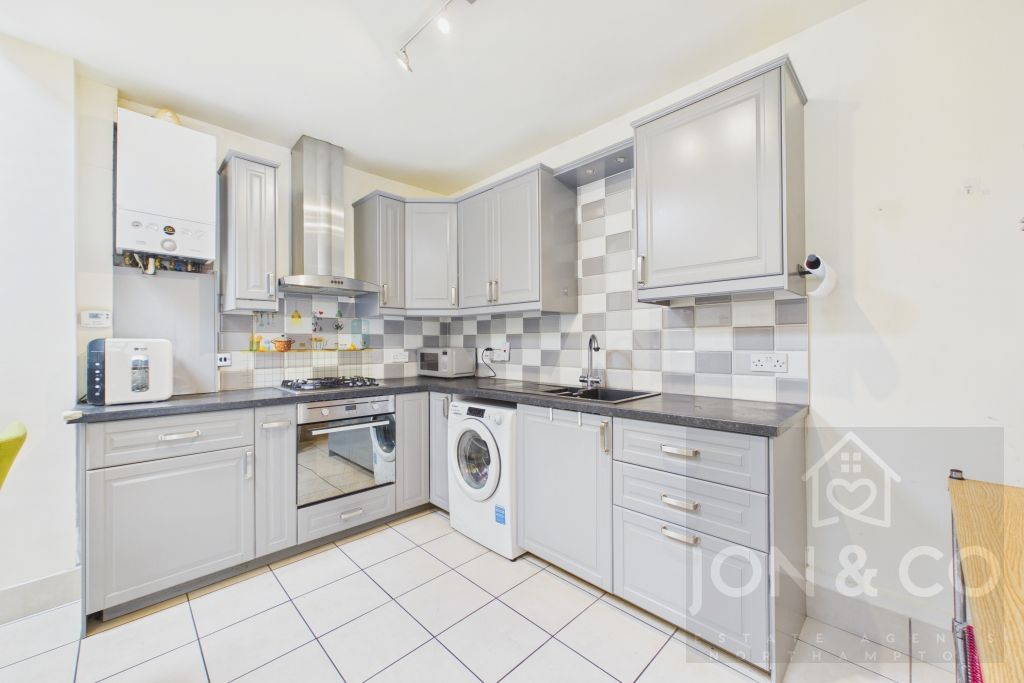 Property photo 2 of 12