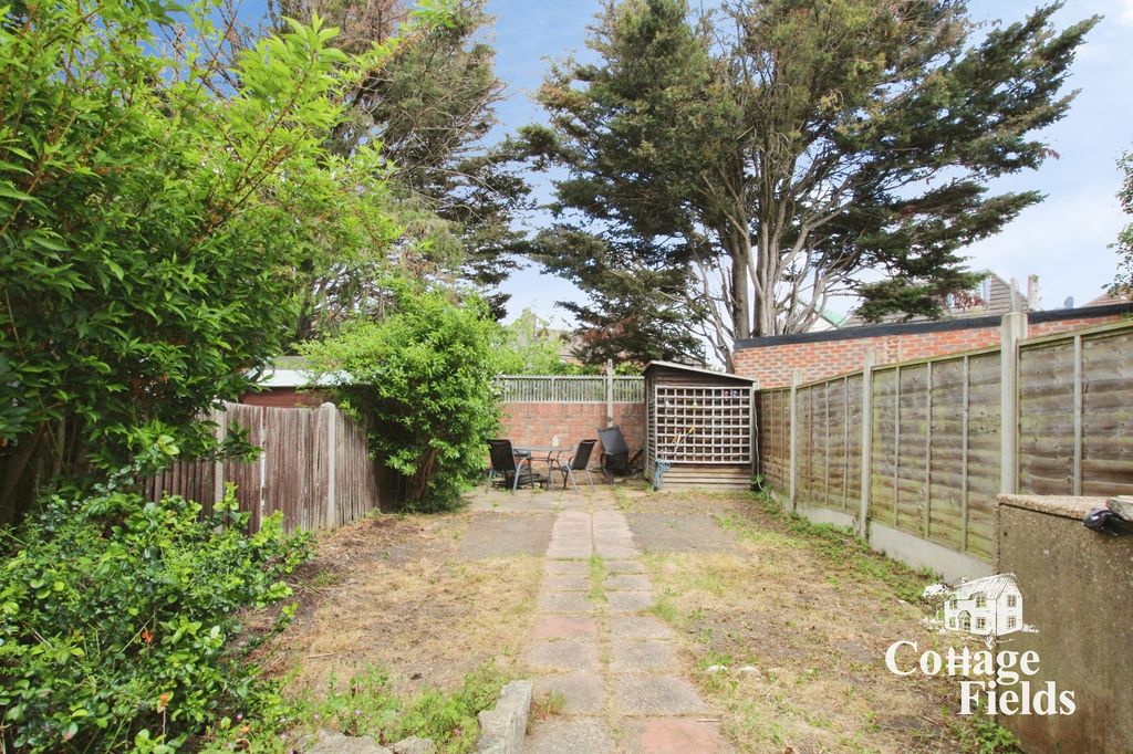 Property photo 2 of 16