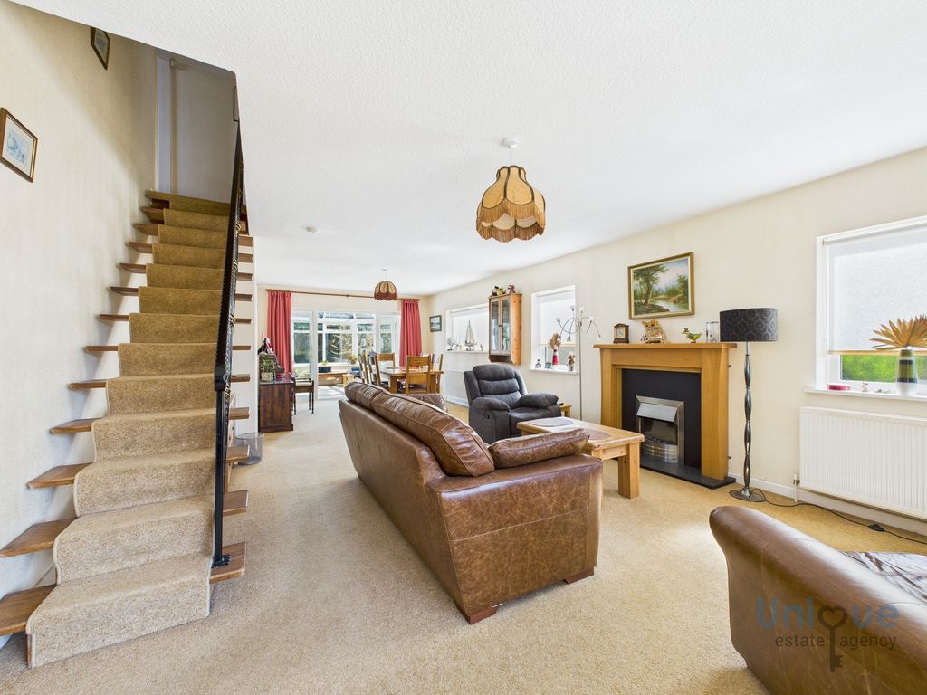 Property photo 3 of 39