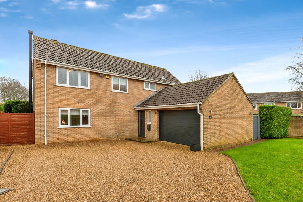 Property photo 1 of 25 40_Gloucester_Road-25