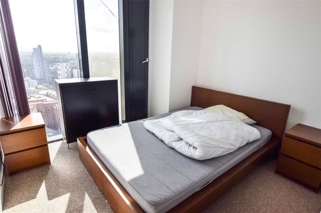 Property photo 3 of 10 Picture No. 04