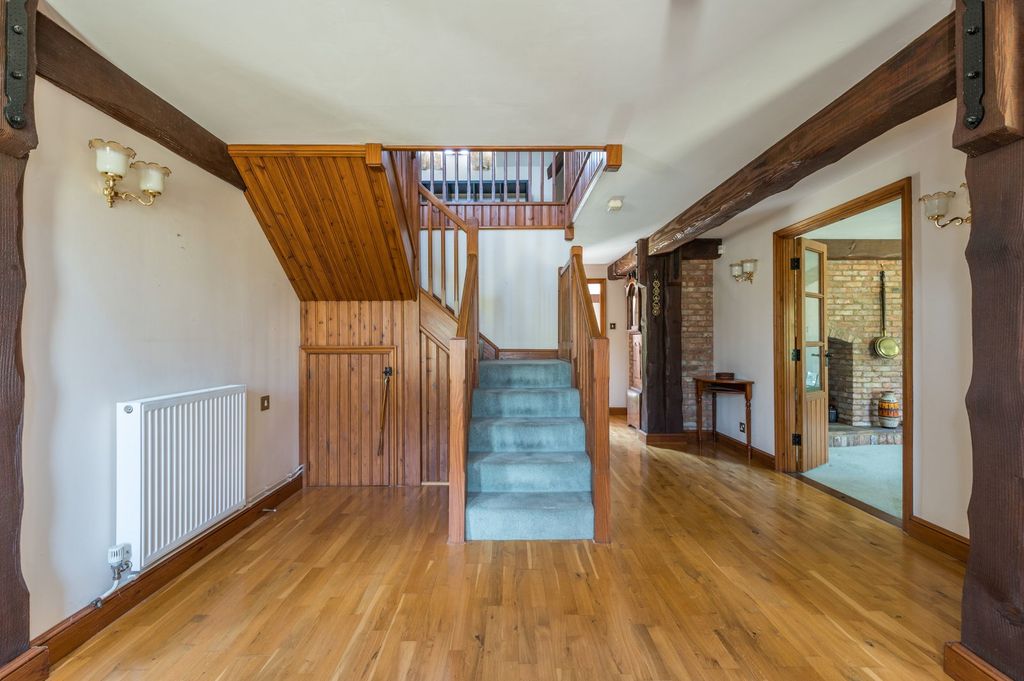Property photo 3 of 19