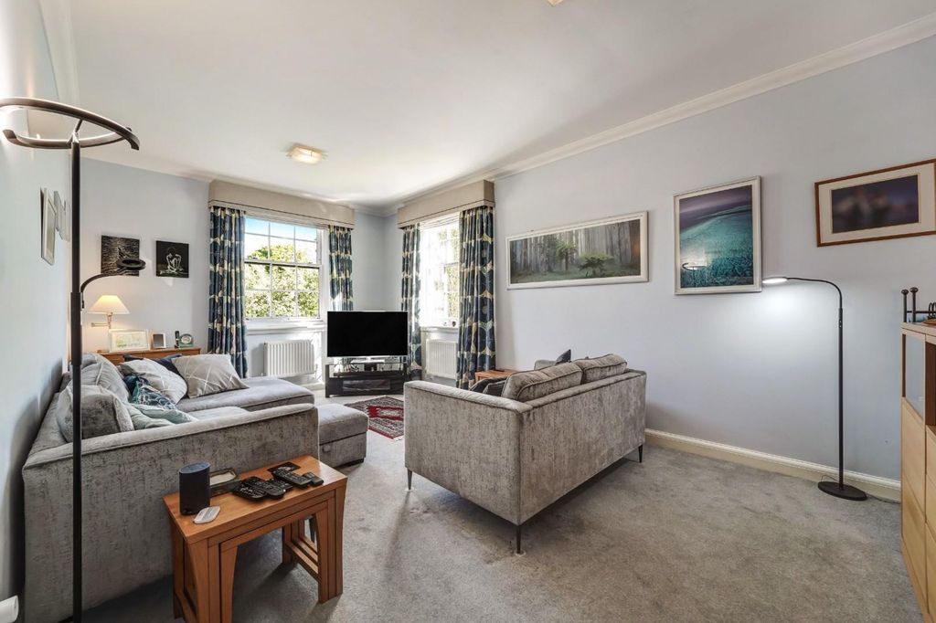 Property photo 3 of 15 The Tracery